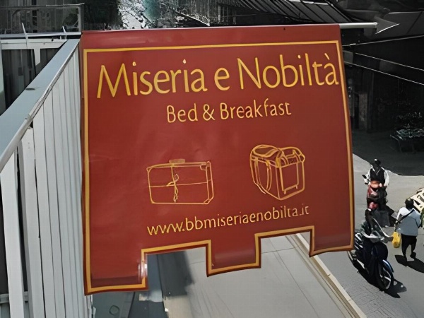Miseria e Nobilta' Bed and Breakfast image 17